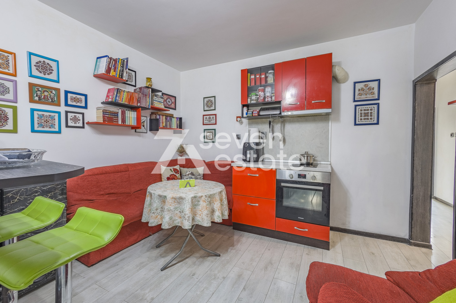 Продава 3-СТАЕН, гр. Перник, Изток, снимка 3 - Апартаменти - 55195497