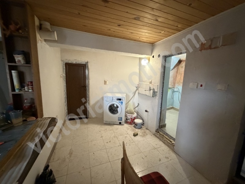Продава 1-СТАЕН в град Велико Търново, Варуша - 40 кв.м / 57 800 € » 113 046.97 лв., ВИКТОРИЯ ИМОТИ ЕООД