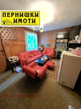 Будинок Ралица, Перник 5