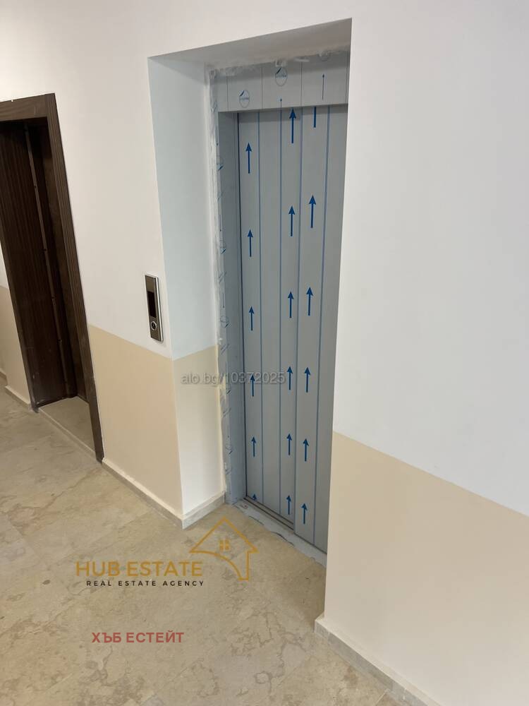 Продава  3-стаен град Добрич , Кралска зона , 123 кв.м | 44682177