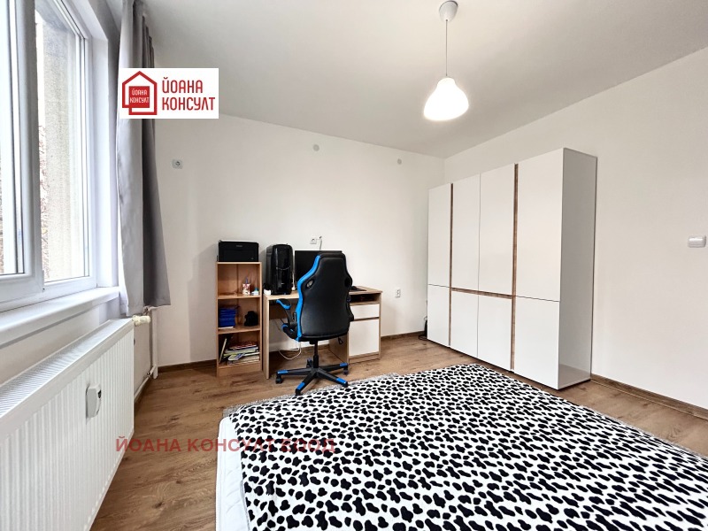 Продава 3-СТАЕН, гр. Плевен, Идеален център, снимка 7 - Апартаменти - 52646909