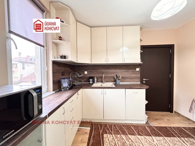 Продава 3-СТАЕН, гр. Плевен, Идеален център, снимка 3 - Апартаменти - 52646909