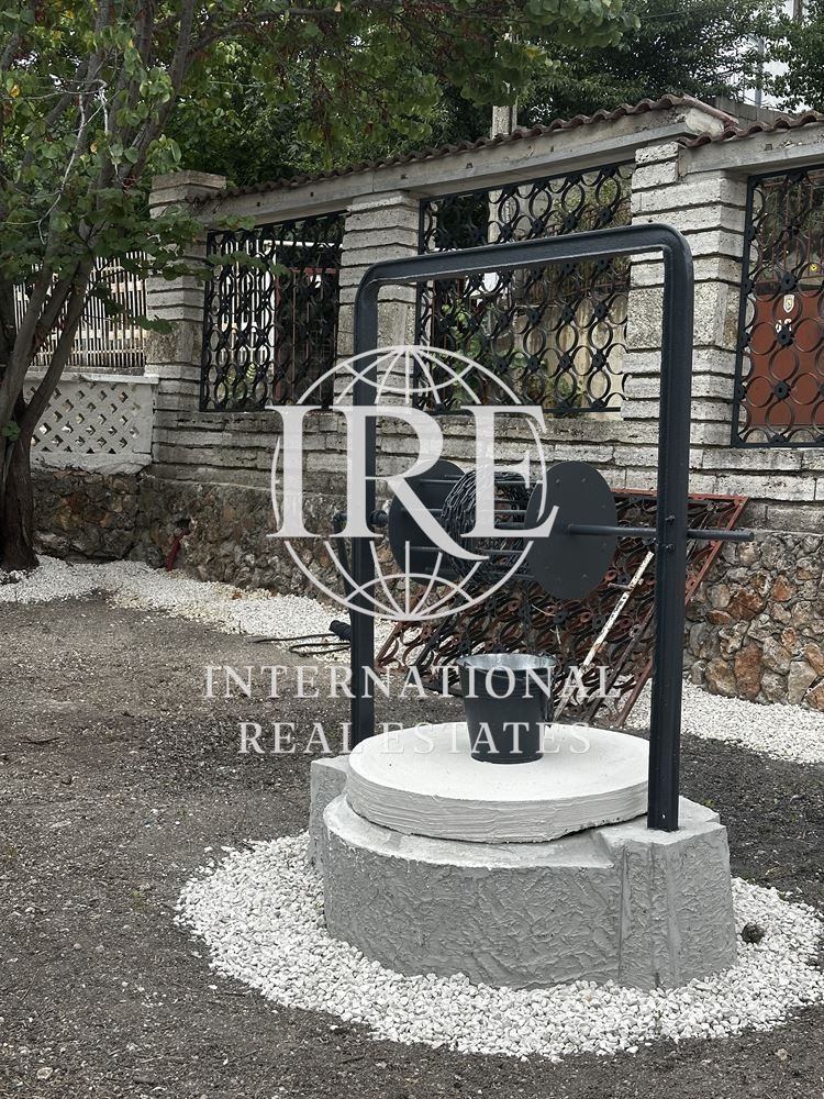 Продава КЪЩА, гр. Балчик, област Добрич, снимка 13 - Къщи - 52120088