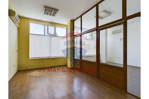 En venta  Comercio Varna , Tsveten kvartal , 164 metros cuadrados | 77212934 - imagen [6]