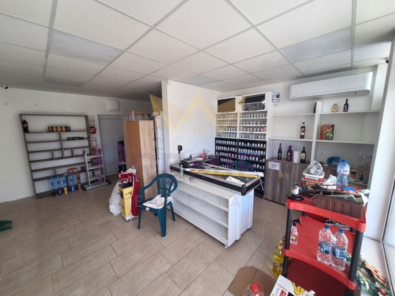 Eladó  Üzlet Burgas , Izgrev , 35 négyzetméter | 39304543