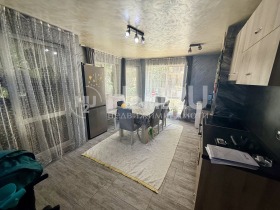 2-стаен град Варна, Колхозен пазар