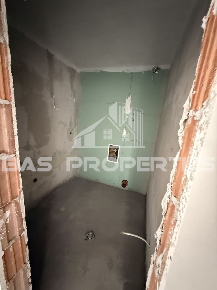 Till salu  3+ sovrum Sofia , Bojana , 198 kvm | 61498634 - bild [11]