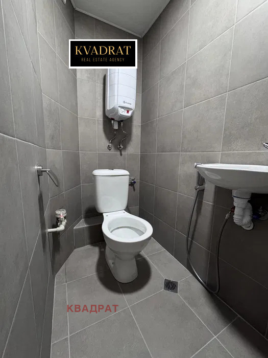 Продава ОФИС, гр. Варна, Колхозен пазар, снимка 5 - Офиси - 53869162