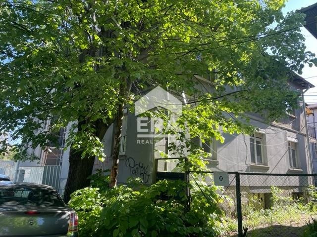 Продава  Къща, град София, Оборище •  599 999 EUR • ID 85175501 — holmes.bg - [1] 