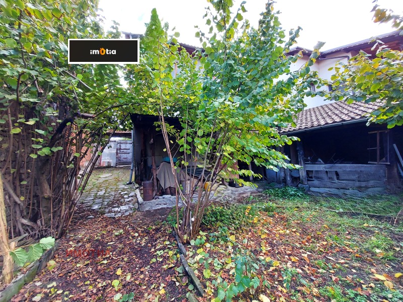 Продава КЪЩА, гр. Троян, област Ловеч, снимка 14 - Къщи - 52629041