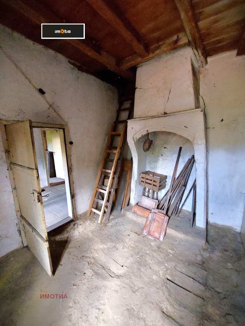 Продава КЪЩА, гр. Троян, област Ловеч, снимка 4 - Къщи - 52629041