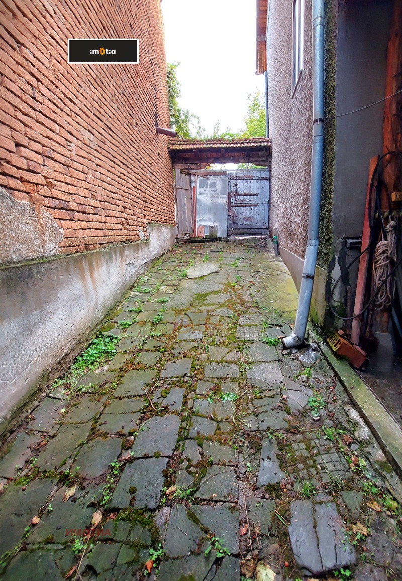 Продава КЪЩА, гр. Троян, област Ловеч, снимка 12 - Къщи - 52629041