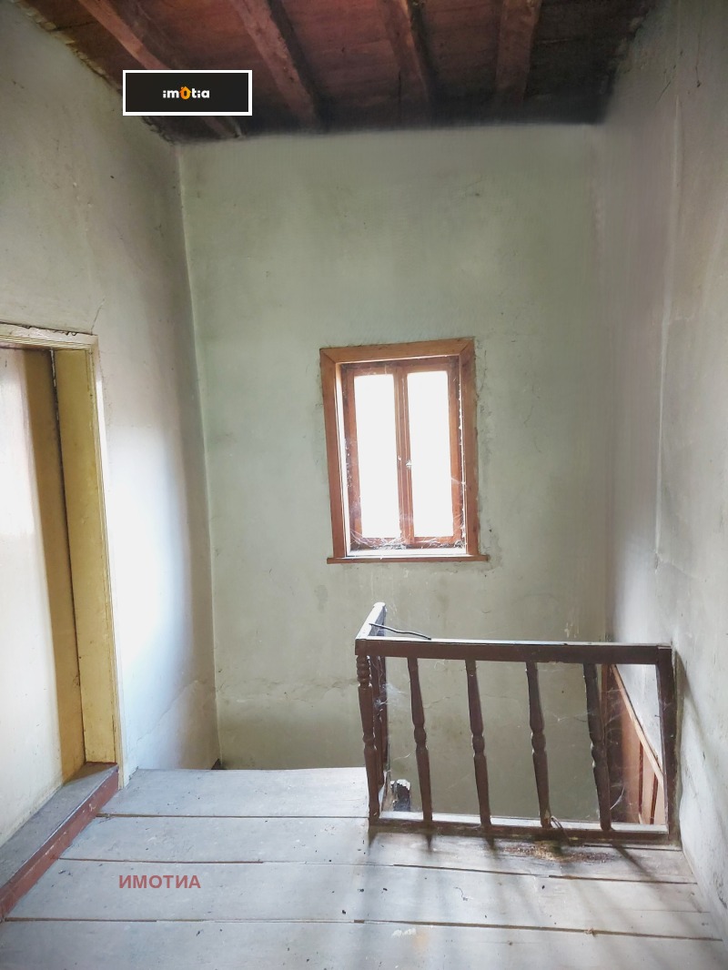 Продава КЪЩА, гр. Троян, област Ловеч, снимка 9 - Къщи - 52629041