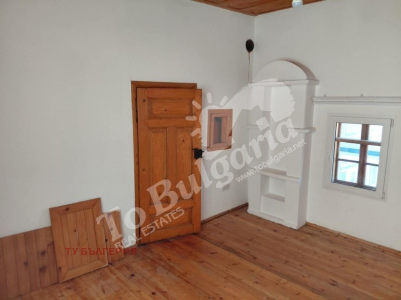 Продава КЪЩА, с. Лесичери, област Велико Търново, снимка 12 - Къщи - 52826608