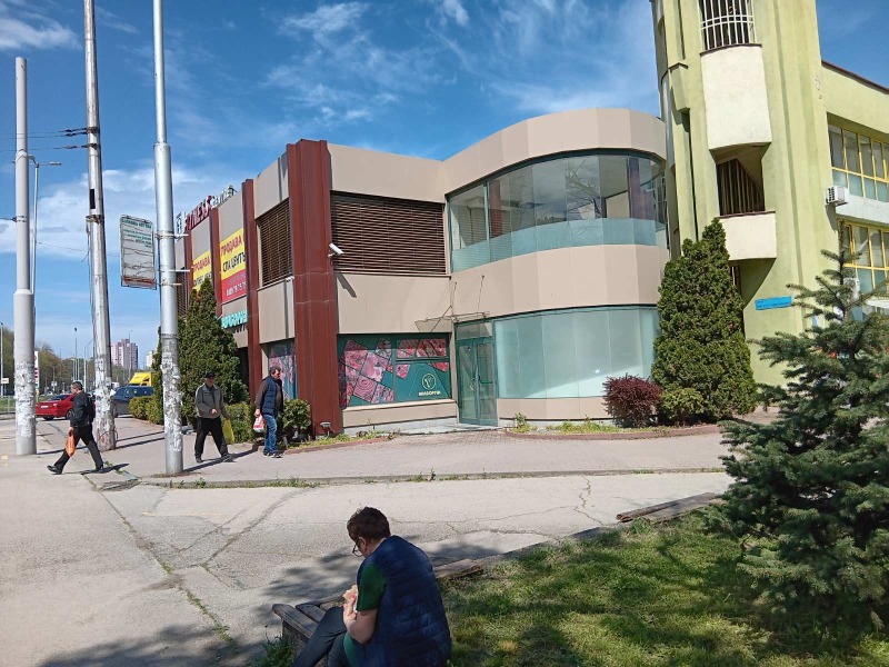 Продава БИЗНЕС ИМОТ, гр. Плевен, Идеален център