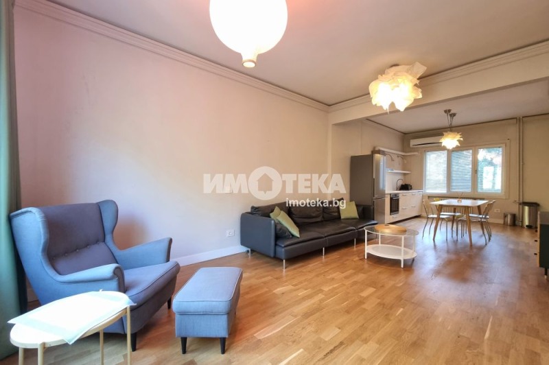 Продава  3-стаен, град София, Център •  340 000 EUR • ID 37958312 — holmes.bg - [1] 