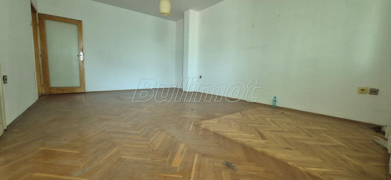Продава  3-стаен град Варна , ВИНС-Червен площад , 140 кв.м | 70155625 - изображение [2]
