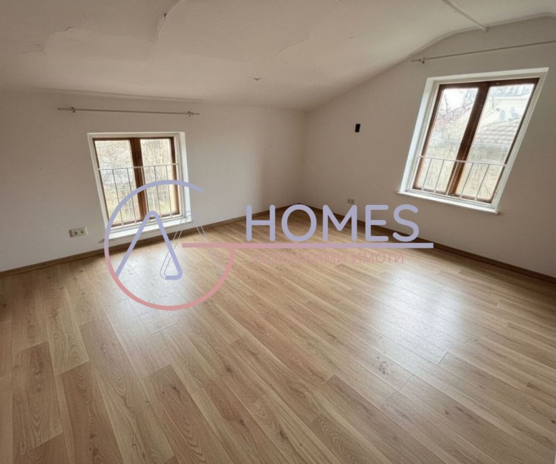 Продава 3-СТАЕН, гр. София, Център, снимка 2 - Апартаменти - 53270544