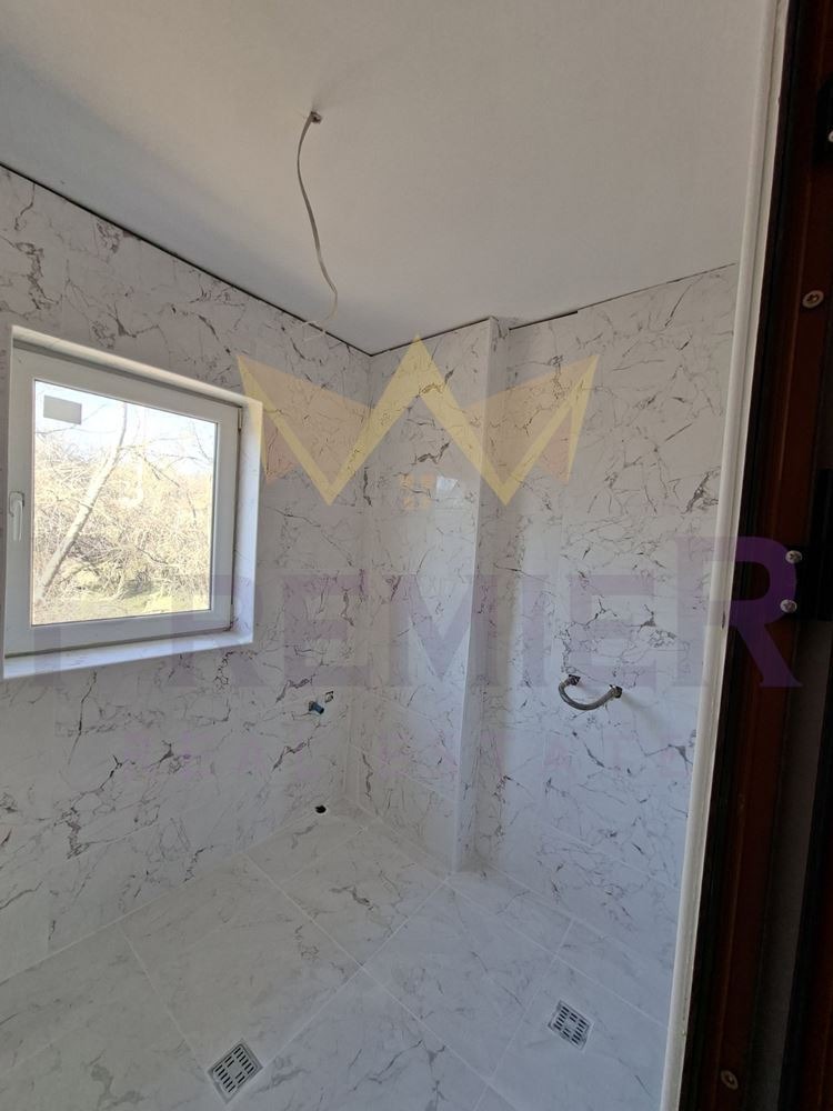 Продава КЪЩА, с. Боряна, област Варна, снимка 6 - Къщи - 54063319