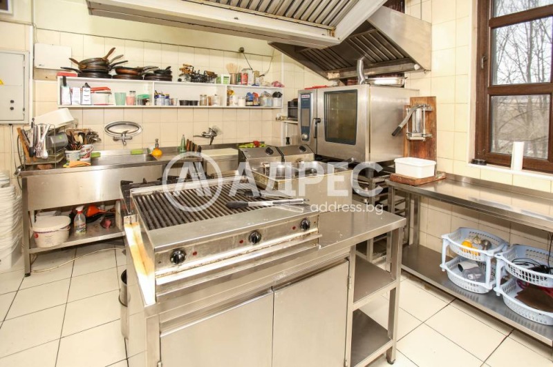 Продава ХОТЕЛ, с. Студена, област Перник, снимка 4 - Хотели - 53072933