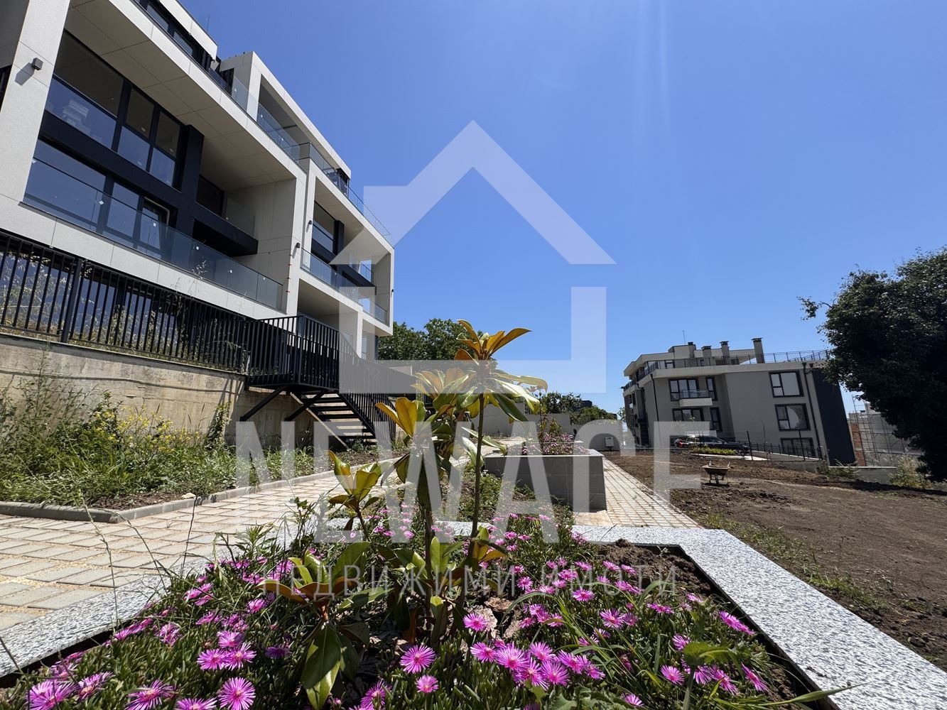 Продава 4-СТАЕН, гр. Варна, Бриз, снимка 2 - Апартаменти - 52734876