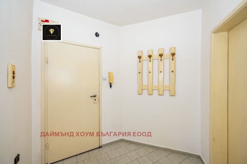 En venta  1 dormitorio Plovdiv , Karshiyaka , 70 metros cuadrados | 29170229 - imagen [9]