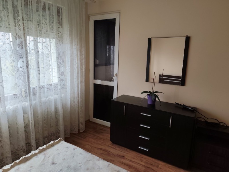 Продава 2-СТАЕН, гр. Плевен, Дружба 1, снимка 12 - Апартаменти - 52648406