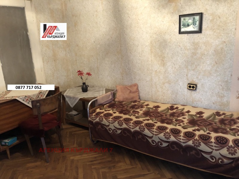 Продава 2-СТАЕН, гр. Кърджали, Център, снимка 4 - Апартаменти - 53164195