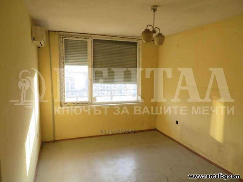 Продава 3-СТАЕН, гр. Пловдив, Кючук Париж, снимка 8 - Aпартаменти - 47521006