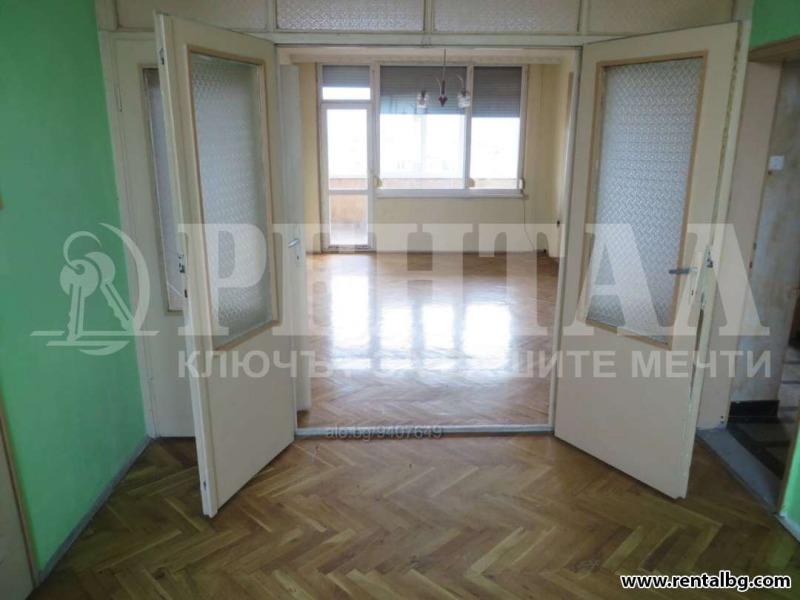 Продава 3-СТАЕН, гр. Пловдив, Кючук Париж, снимка 5 - Aпартаменти - 47521006