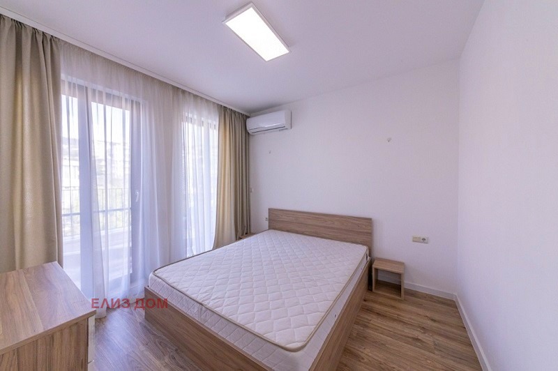 Продава  3-стаен, град Варна, Бриз •  274 000 EUR • ID 84958434 — holmes.bg - [1] 