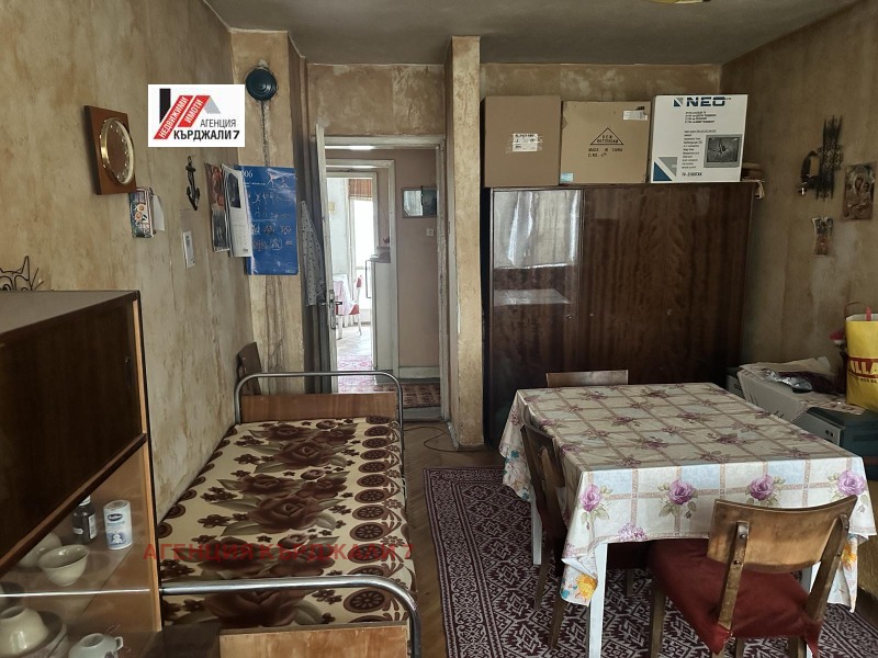 Продава 3-СТАЕН, гр. Кърджали, Център, снимка 3 - Апартаменти - 53173153