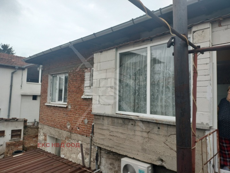 Продава ЕТАЖ ОТ КЪЩА, гр. Пазарджик, Център, снимка 1 - Етаж от къща - 48225232