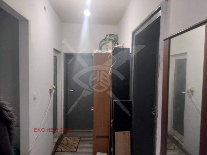 Продава ЕТАЖ ОТ КЪЩА, гр. Пазарджик, Център, снимка 8 - Етаж от къща - 48225232