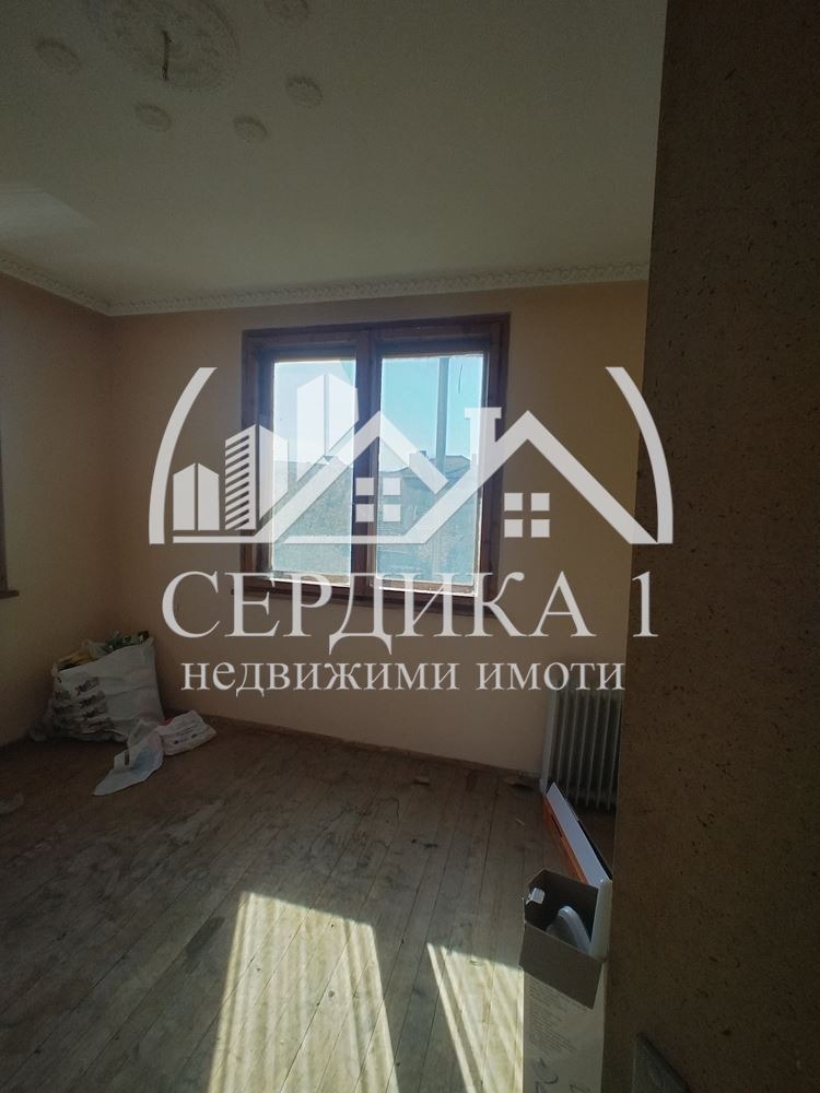 Продава КЪЩА, гр. Кочериново, област Кюстендил, снимка 9 - Къщи - 47156957