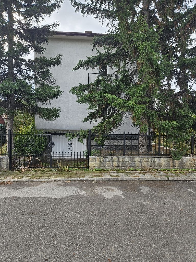 Продава КЪЩА, гр. София, Обеля