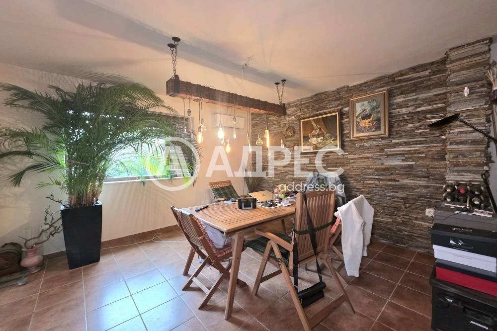 Продава КЪЩА, гр. София, с. Лозен, снимка 3 - Къщи - 53508577