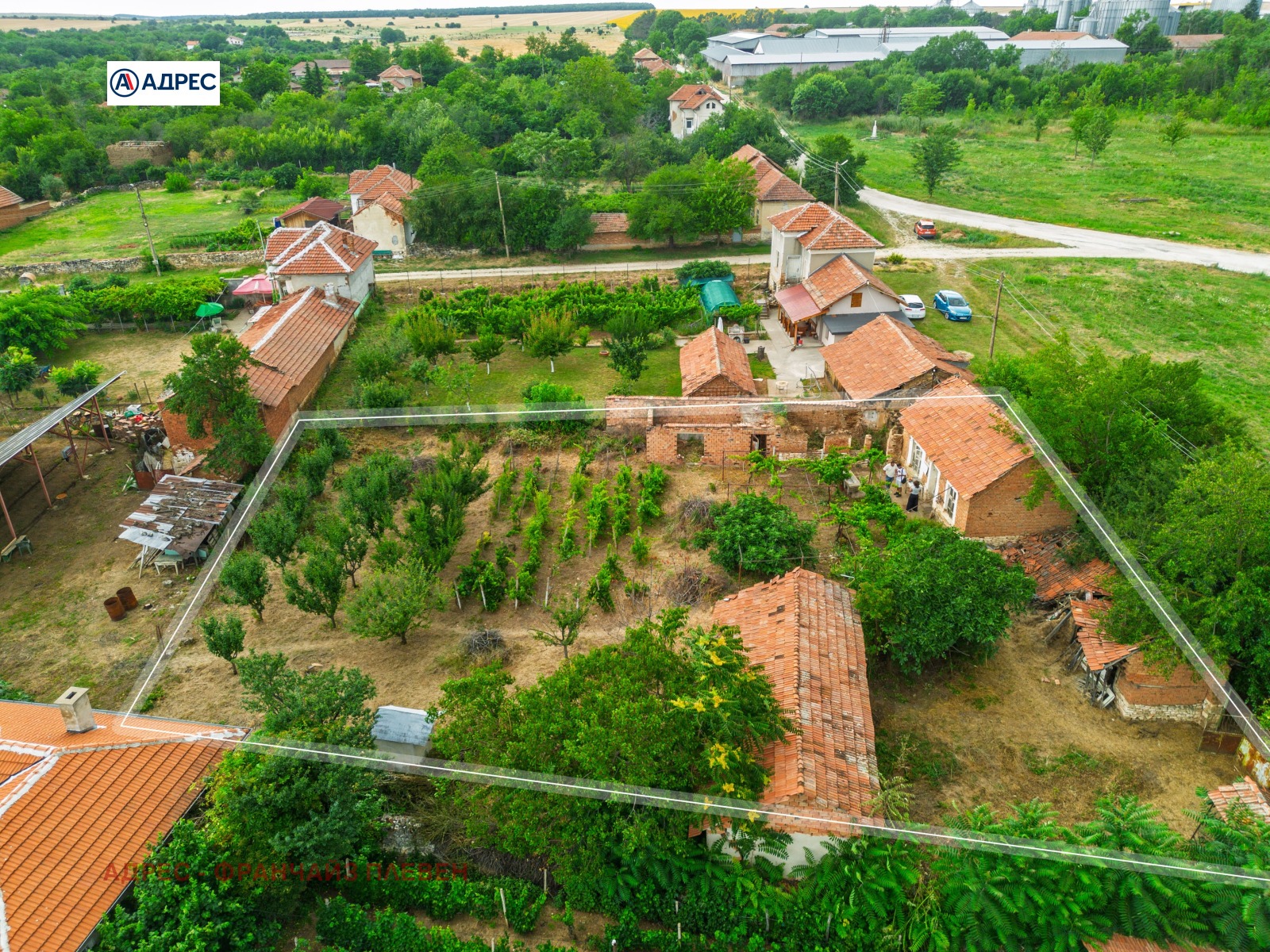 Продава КЪЩА, с. Пелишат, област Плевен, снимка 2 - Къщи - 55348336