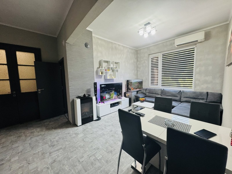 Продава 3-СТАЕН, гр. Бургас, Център, снимка 3 - Апартаменти - 52409512