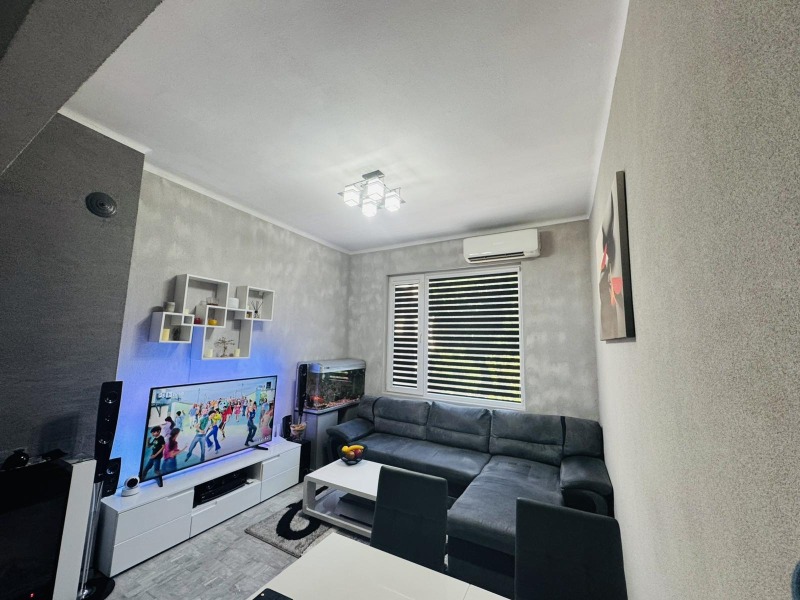 Продава 3-СТАЕН, гр. Бургас, Център, снимка 2 - Апартаменти - 52409512