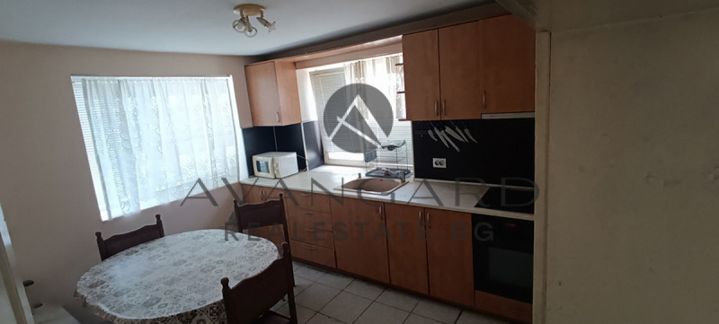 Eladó  Ház régió Plovdiv , Branipole , 171 négyzetméter | 48748099