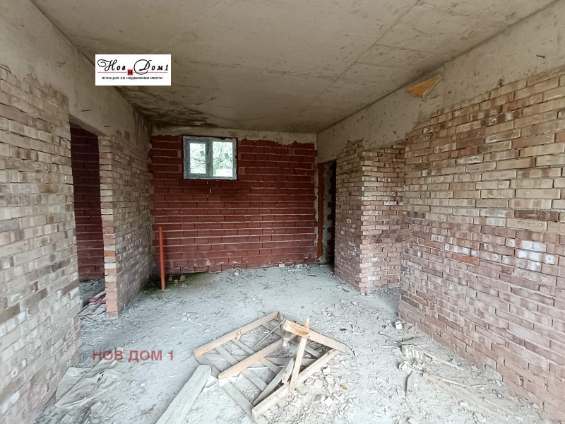 Te koop  Verhaallijn Varna , m-t Planova , 1800 m² | 10547154 - afbeelding [3]