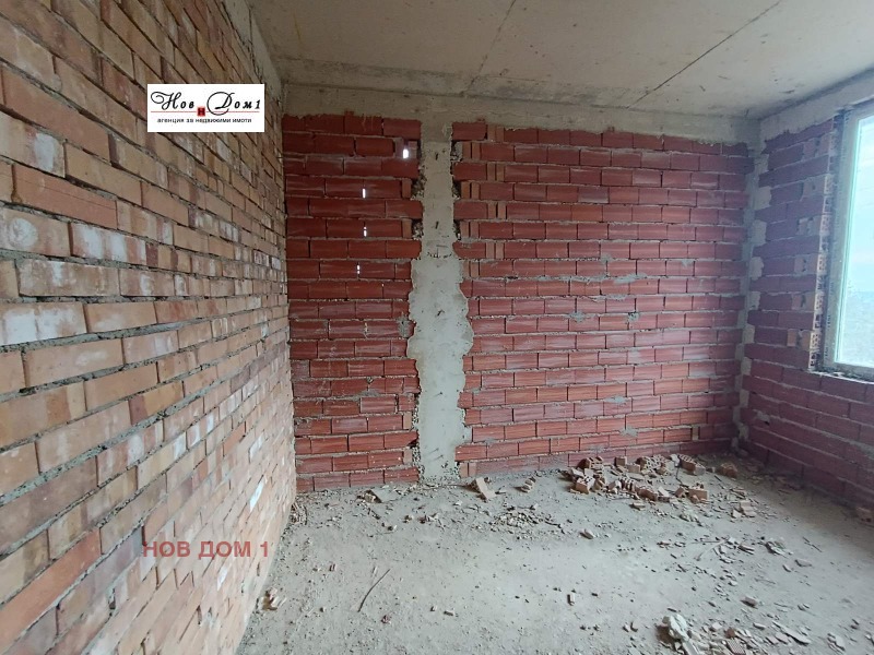 Te koop  Verhaallijn Varna , m-t Planova , 1800 m² | 10547154 - afbeelding [4]
