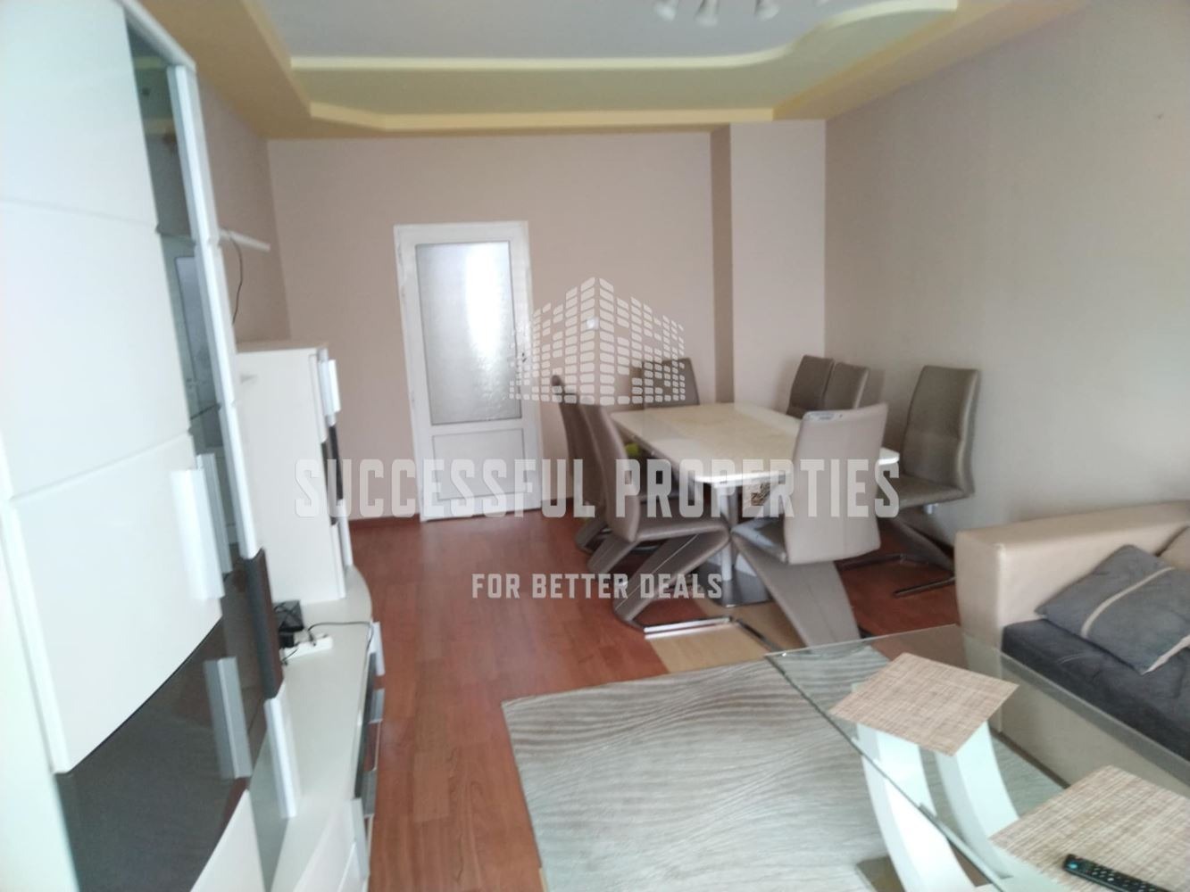 Продава 3-СТАЕН, гр. Перник, Изток, снимка 2 - Апартаменти - 55427335