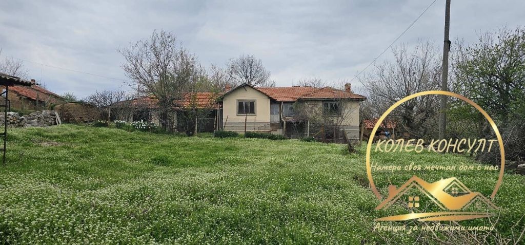 Продава КЪЩА, с. Елена, област Хасково, снимка 2 - Къщи - 54315695