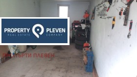 Гараж, Паркомясто Chirok tsentar, Pleven 1