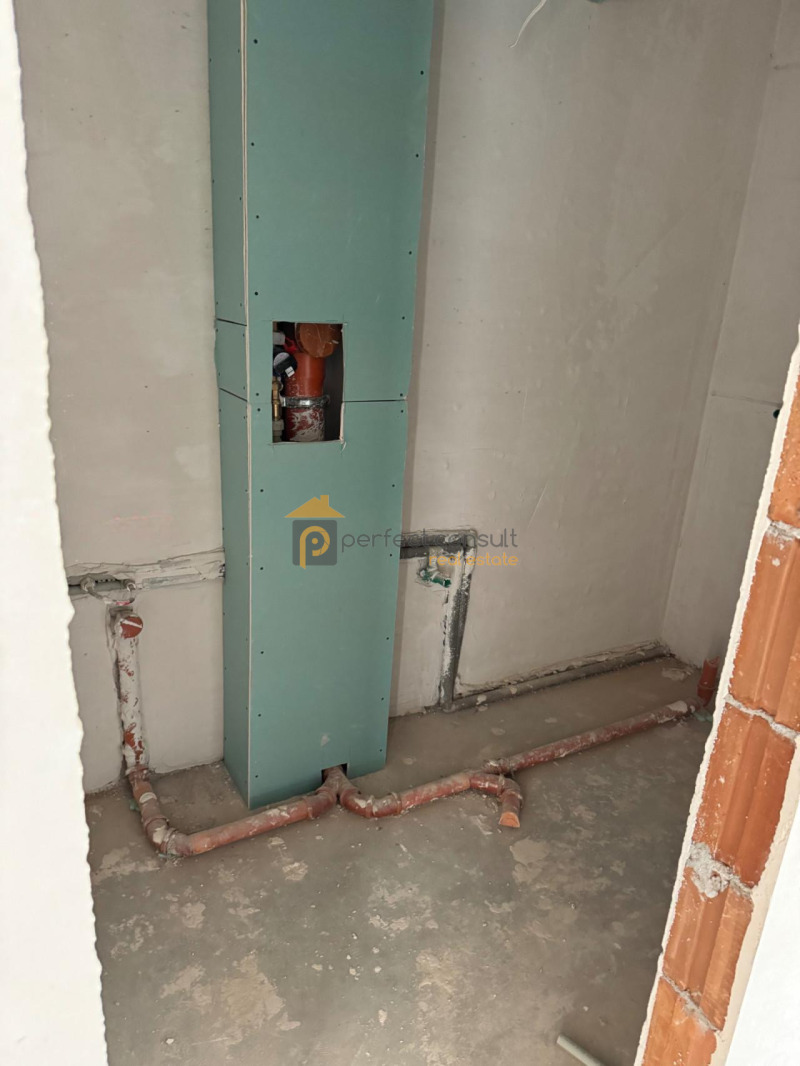 Продава  2-стаен град Пловдив , Остромила , 110 кв.м | 38557942 - изображение [6]