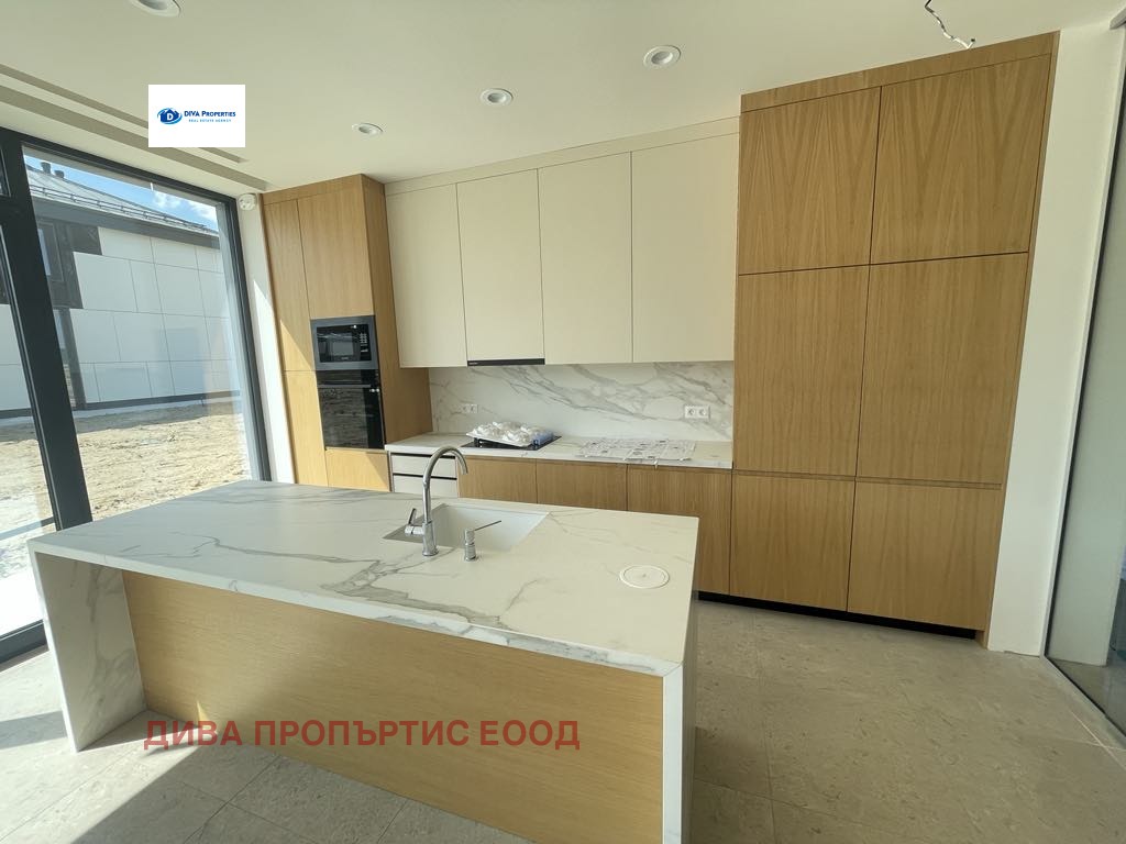 Продава КЪЩА, гр. Самоков, област София област, снимка 2 - Къщи - 49593848