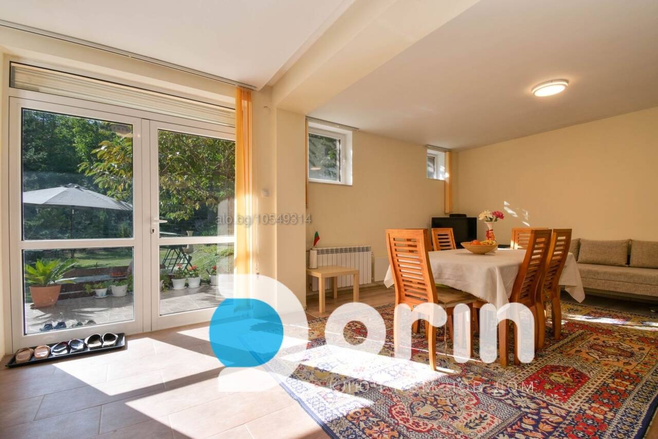 Продава  Къща област Пловдив , с. Гълъбово , 186 кв.м | 68591232