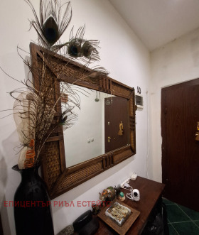 2 bedroom Iztok, Pernik